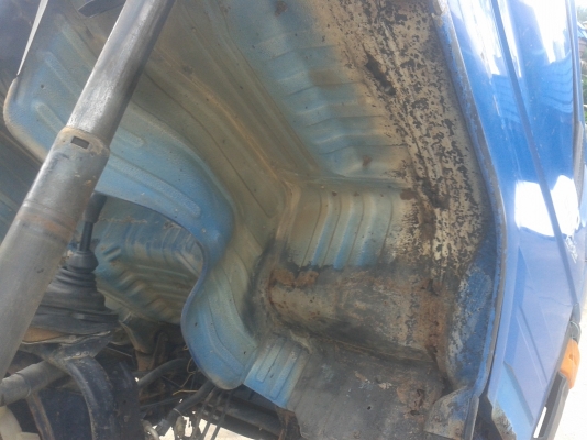 รถบรรทุก 6 ล้อดัมพ์ ยี่ห้อ TOYOTA  DYNA 350    115  แรงม้า..สามารถชมสภาพรถและทดลองขับได้และราคายังสามารถต่อรองได้อีกครับ