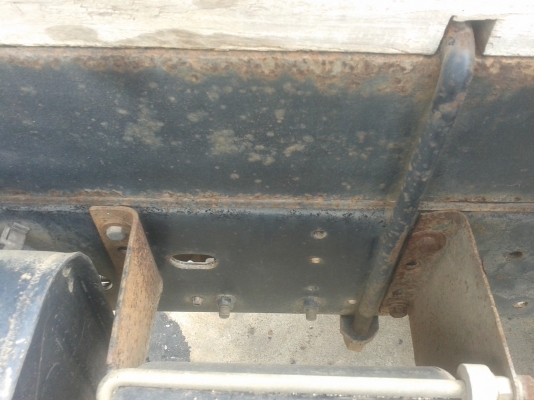 รถบรรทุก 6 ล้อดัมพ์ ยี่ห้อ TOYOTA  DYNA 350    115  แรงม้า..สามารถชมสภาพรถและทดลองขับได้และราคายังสามารถต่อรองได้อีกครับ