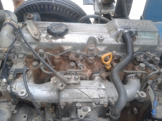 รถบรรทุก 6 ล้อดัมพ์ ยี่ห้อ TOYOTA  DYNA 350    115  แรงม้า..สามารถชมสภาพรถและทดลองขับได้และราคายังสามารถต่อรองได้อีกครับ