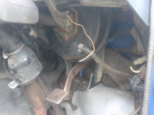 รถบรรทุก 6 ล้อดัมพ์ ยี่ห้อ TOYOTA  DYNA 350    115  แรงม้า..สามารถชมสภาพรถและทดลองขับได้และราคายังสามารถต่อรองได้อีกครับ