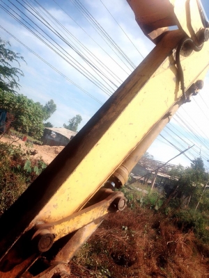 **739,000 บ.ต่อรอง**ขายแบคโฮ KOBELCO MARK-3 SK100 Yutani แท้ S.No.YW-0523 เครื่องเดิม ปั้มเดิม ไฟฟ้าครับ เครื่องดีแน่น ปั้มดีแรง ทำงานดีคล่องตัว ไม่โหลด บูมอาร์มสวยไม่มีปะ บุ้งกี๋หนา เอวดีแน่น ไม่แตกไม่ร้าว ช่วงล่าง80\% โซ่ดีหนา แทร็กครบ เฟรมหนาไม่ผุ โรลเล