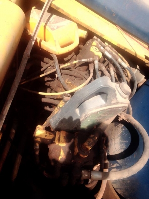 **739,000 บ.ต่อรอง**ขายแบคโฮ KOBELCO MARK-3 SK100 Yutani แท้ S.No.YW-0523 เครื่องเดิม ปั้มเดิม ไฟฟ้าครับ เครื่องดีแน่น ปั้มดีแรง ทำงานดีคล่องตัว ไม่โหลด บูมอาร์มสวยไม่มีปะ บุ้งกี๋หนา เอวดีแน่น ไม่แตกไม่ร้าว ช่วงล่าง80\% โซ่ดีหนา แทร็กครบ เฟรมหนาไม่ผุ โรลเล