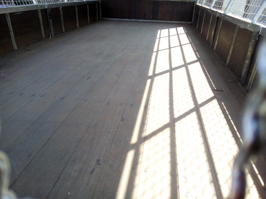 6 ล้อกลาง  *Euro.2*  ISUZU  NPR 130 แรงม้า+Turbo+Inter  *ยาว 5.00 ม.* รถสวยเดิม+สวยจริง * รถห้างแท้ * มีเล่มพร้อมโอน *