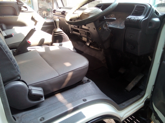 6 ล้อกลาง  *Euro.2*  ISUZU  NPR 130 แรงม้า+Turbo+Inter  *ยาว 5.00 ม.* รถสวยเดิม+สวยจริง * รถห้างแท้ * มีเล่มพร้อมโอน *