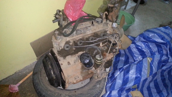 เครื่อง TOYOTA  HERO 1Y 1600 cc.พร้อมเกียร์ มีเลขเครื่องยกลงแล้วเครื่องดี ไม่เคยติดแก๊สไดสตาร์ทใหม่