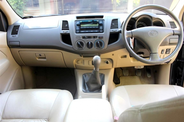 2011 TOYOTA,PRERUNNER 2.5E VN TURBO 2011 TOYOTA,PRERUNNER 2.5E VN TURBO