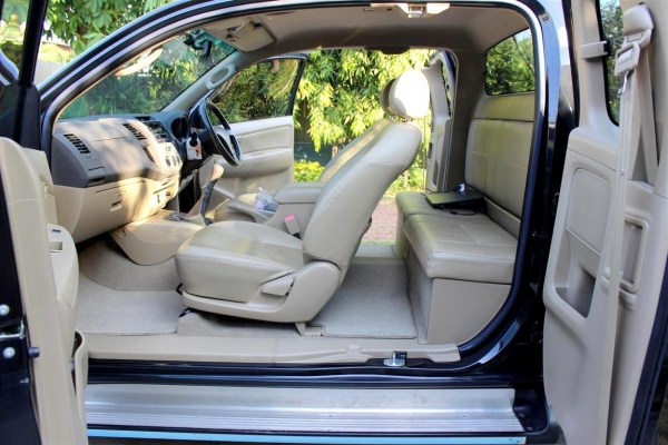 2011 TOYOTA,PRERUNNER 2.5E VN TURBO 2011 TOYOTA,PRERUNNER 2.5E VN TURBO