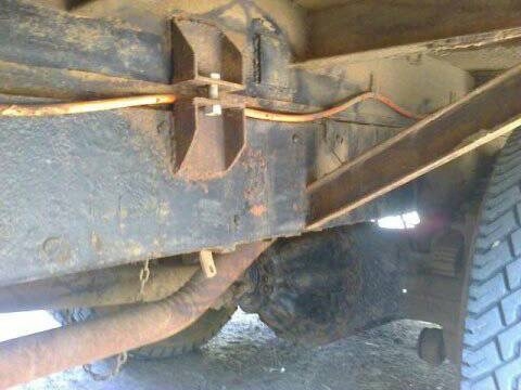 ขายด่วน ISUZU TX 165 HP 6BD1 รถสิบล้อหัวยาวเพลาเดียว เทรลเลอร์ท้ายลาดมีหางพับขึ้นรถเกี่ยวครบพร้อมใช้งาน เครื่องแน่นดีฟิตใหม่ๆ ภายในเก๋งคอนโซลครบไม่มีผุ พวงมาลัยเพาเวอร์ ชุดเพลาหลังเพลาเดียวของ มิตซู FUSO อย่างดี ช่วงล่างคัชซีไม่มีบวม ยางสภาพดี 70\% เอกสารท