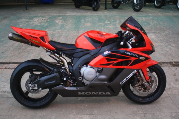 __CBR1000 ปี2005 สรรพสามิตตัวจริง ฿198,000__ __CBR1000 ปี2005 สรรพสามิตตัวจริง ฿198,000__