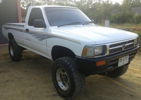 ขายTOYOTA LN85 4wd วางคาน 106