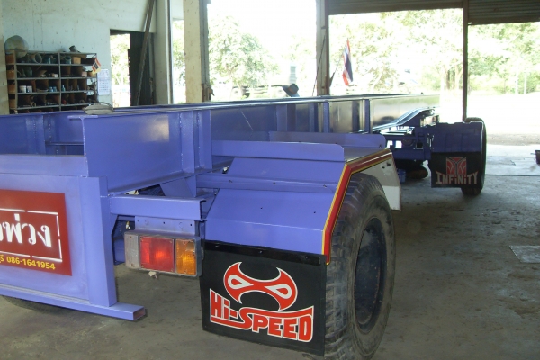 * ขายลูกพ่วงใหม่ ยาว 6.50 เมตรคัสซีช่วงล่างครบ ขาย 190,000.- บาท