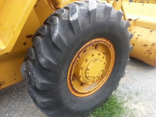 โปรโมชั่นส่งท้ายปี รถตัก CAT 920 สวยๆ นำเข้าจากญี่ปุ่น สภาพสวยตามรูป พร้อมใช้งาน 090-986-2521 อ๊อบ