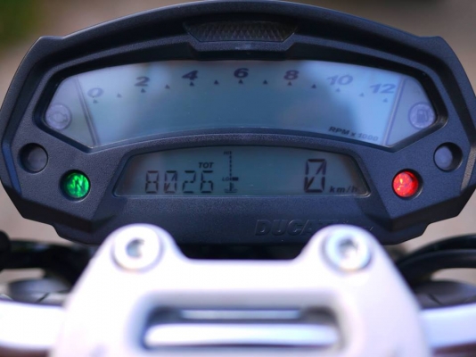 ขาย Ducati Monster 795 พร้อมทะเบียนแท้รถศูนย์วิภาปี 2012 เครื่องสดๆ