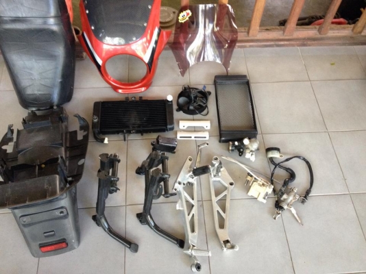 ขายอะไหล่ cb400 ขายอะไหล่ cb400