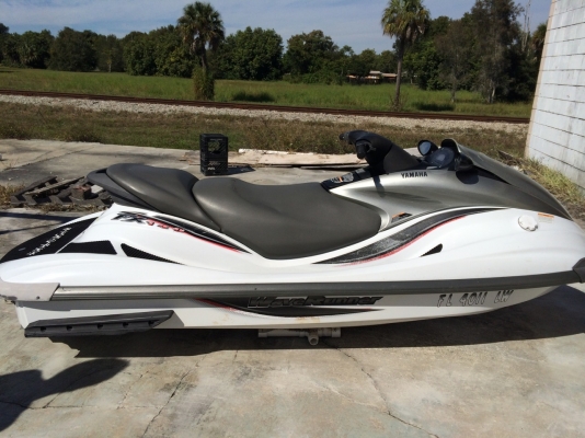 เรือเจ็ตสกี YAMAHA FX140 ปี02 สภาพเดิมๆจากรัฐฟลอริดา นำเข้าจากสหรัฐอเมริกา สนใจคุยรายละเอียดก่อนได้ครับ เรือถึงไทยแล้ว สภาพสวยทุกลำ