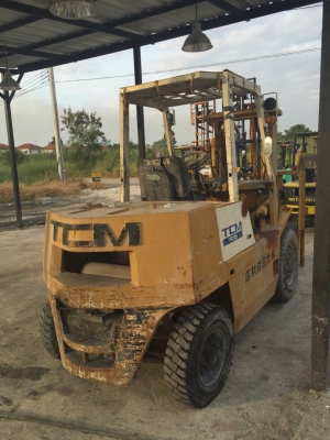 ขายรถ FORKLIFT TCM รุ่น FD35Z6