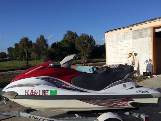 เรือเจ็ตสกี YAMAHA FX CRUISER ปี05 สภาพเดิมๆจากรัฐฟลอริดา นำเข้าจากสหรัฐอเมริกา สนใจคุยรายละเอียดก่อนได้ครับ เรือถึงไทยแล้ว สภาพสวยทุกลำ