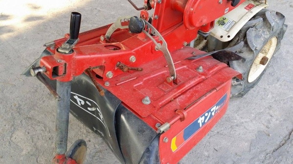 รถพรวนดิน YANMAR ขนาด 5 แรง เก่าญี่ปุ่น เครื่องยนต์ติดง่าย สภาพดีพร้อมใช้งาน รถพรวนดิน YANMAR ขนาด 5 แรง เก่าญี่ปุ่น เครื่องยนต์ติดง่าย สภาพดีพร้อมใช้งาน