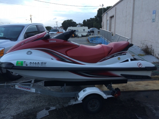 เรือเจ็ตสกี YAMAHA FX140 ปี04 สภาพเดิมๆจากรัฐฟลอริดา นำเข้าจากสหรัฐอเมริกา สนใจคุยรายละเอียดก่อนได้ครับ เรือถึงไทยแล้ว สภาพสวยทุกลำ