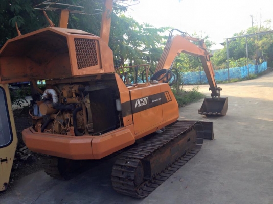 KOMATSU PC30-3   รถเก่านำเข้าจากญี่ปุ่นไม่เคยใช้งานในไทย  สภาพพร้อมลุยงาน
