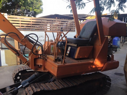 KOMATSU PC30-3   รถเก่านำเข้าจากญี่ปุ่นไม่เคยใช้งานในไทย  สภาพพร้อมลุยงาน