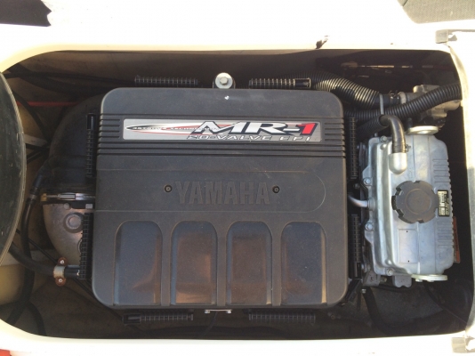 เรือเจ็ตสกี YAMAHA FX140 ปี02 สภาพเดิมๆจากรัฐฟลอริดา นำเข้าจากสหรัฐอเมริกา สนใจคุยรายละเอียดก่อนได้ครับ เรือถึงไทยแล้ว สภาพสวยทุกลำ