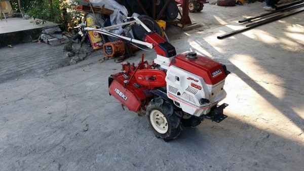 รถพรวนดิน ISEKI   500 ขนาด  5 แรง เก่าญี่ปุ่น  เครื่องยนต์ติดง่าย  สภาพสวย พร้อมใช้งาน  มีเกียแบบตีเดินหน้าและเกียตีถอยหลัง