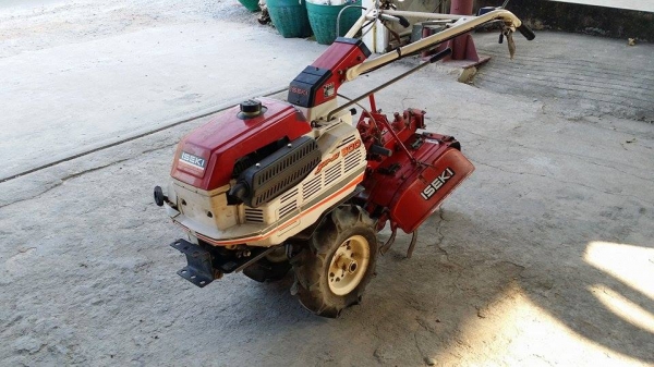 รถพรวนดิน ISEKI 500 ขนาด 5 แรง เก่าญี่ปุ่น เครื่องยนต์ติดง่าย สภาพสวย พร้อมใช้งาน มีเกียแบบตีเดินหน้าและเกียตีถอยหลัง รถพรวนดิน ISEKI 500 ขนาด 5 แรง เก่าญี่ปุ่น เครื่องยนต์ติดง่าย สภาพสวย พร้อมใช้งาน มีเกียแบบตีเดินหน้าและเกียตีถอยหลัง