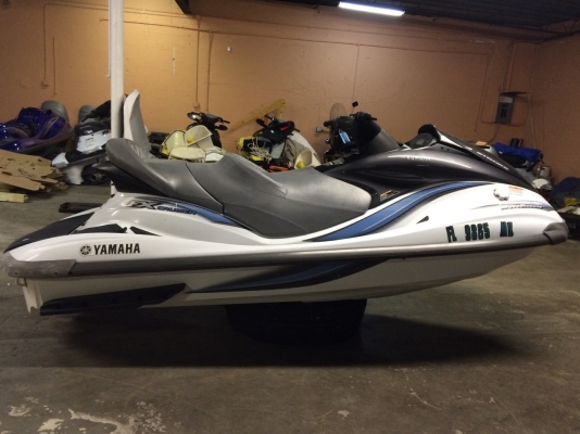 เรือเจ็ตสกี YAMAHA CRUISER ปี04 สภาพเดิมๆจากรัฐฟลอริดา นำเข้าจากสหรัฐอเมริกา สนใจคุยรายละเอียดก่อนได้ครับ เรือถึงไทยแล้ว สภาพสวยทุกลำ