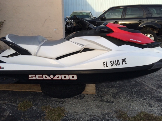เรือเจ็ตสกี SEADOO GTS130 ปี11 สภาพเดิมๆจากรัฐฟลอริดา นำเข้าจากสหรัฐอเมริกา สนใจคุยรายละเอียดก่อนได้ครับ เรือถึงไทยแล้ว สภาพสวยทุกลำ