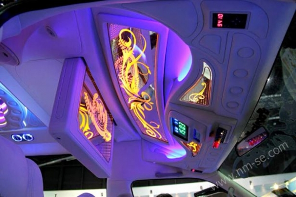 ตกแต่งรถตู้ครบวงจร รุ่งเรืองประดับยนต์ ร้อยเอ็ด