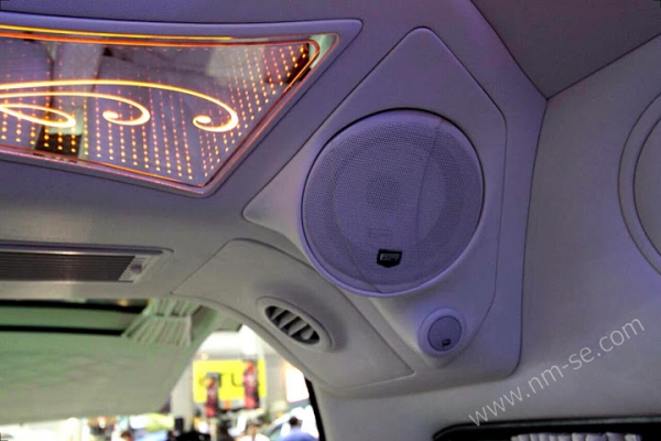 ตกแต่งรถตู้ครบวงจร รุ่งเรืองประดับยนต์ ร้อยเอ็ด