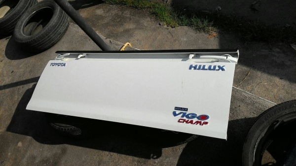 ฝาปิดท้ายกระบะวีโก้แช้มป์ตอนเดียวถอดป้ายแดงพร้อมแผ่นปิดMax liner