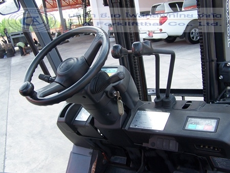 ขาย รถโฟล์คลิฟท์ไฟฟ้า TOYOTA รุ่น 7 FBL15