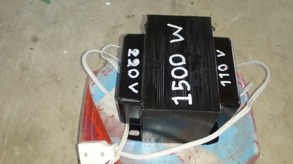 หม้อแปลงไฟ 110vเป็น 220v ขนาด 1500 w หม้อแปลงไฟ 110vเป็น 220v ขนาด 1500 w