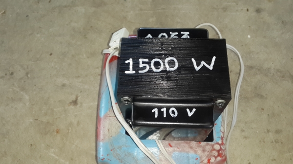 หม้อแปลงไฟ 110vเป็น 220v ขนาด 1500 w หม้อแปลงไฟ 110vเป็น 220v ขนาด 1500 w