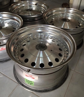 ขายล้อ CENTERLINE USA 16x9 ออฟ0/-15 6/139.7 ลายหายาก ลึกๆ ประมูลจากญี่ปุ่นครัู ขายล้อ CENTERLINE USA 16x9 ออฟ0/-15 6/139.7 ลายหายาก ลึกๆ ประมูลจากญี่ปุ่นครัู