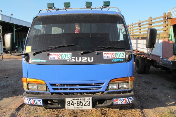 ขาย รถบรรทุก 6 ล้อ