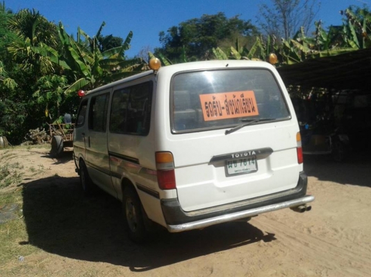 ขายรถตู้สภาพพร้อมใช้งาน TOYOTAหัวจรวจปี39 สภาพพร้อมใช้งาน เครื่องดีแชชซีเดิม ภายในสวย แอร์เย็น