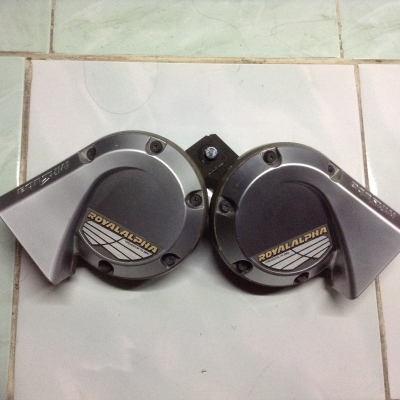 แตร์รถยนต์ Royal APha สภาพสวยกริ๊บบ Made In Japan