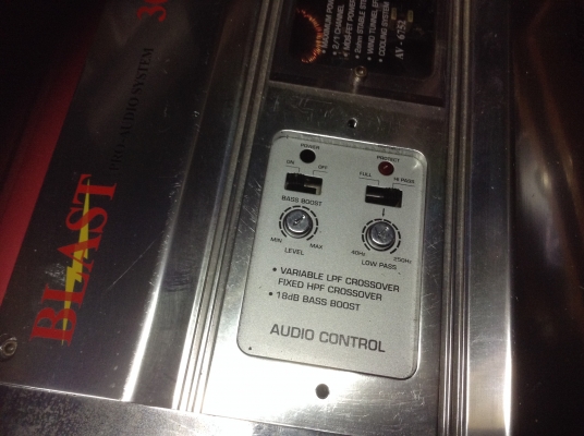 Power Amp BLast Audio 300 Watt Made in Japan สภาพสวยกริ๊บ 2/1 Channel