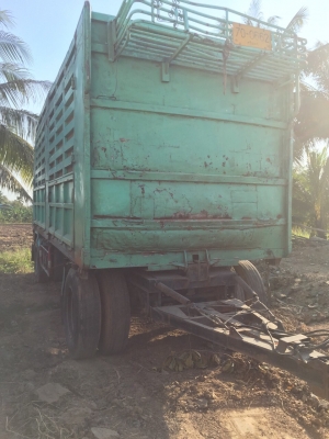 ขายกะบะสิบล้อ ไม่ดั้มพร้อมลูกพ่วง ของสวย แยกซื้อได้