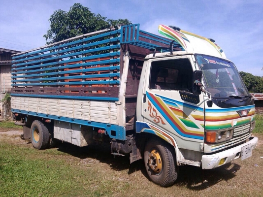 รถบรรทุก 6 ล้อ HINO 117 แรง