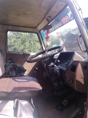 รถบรรทุก 6 ล้อ HINO 117 แรง