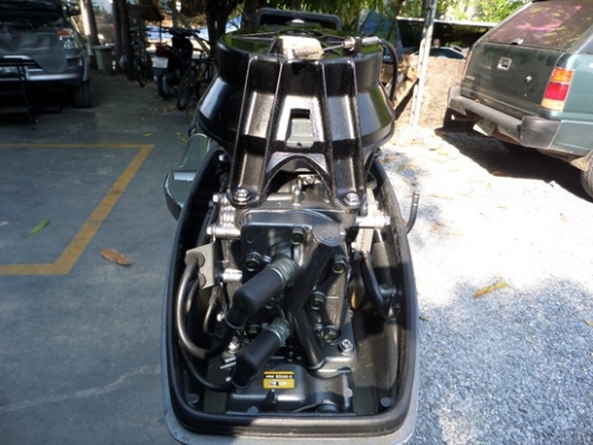 เรือปิเนียม LANDUA 12 ฟุต พร้อมเครื่อง SUZUKI 5 hp