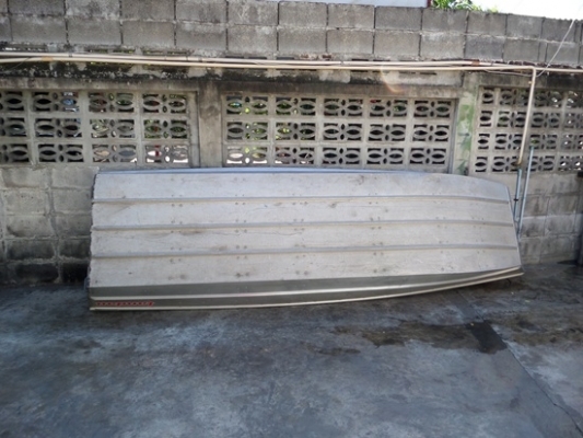 เรือปิเนียม LANDUA 12 ฟุต พร้อมเครื่อง SUZUKI 5 hp