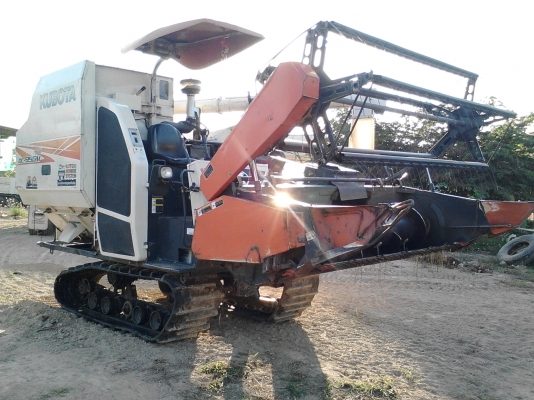 ขายรถเกี่ยวคูโบต้า 95 พลัด รุ่นปรับปรุงล่าสุด