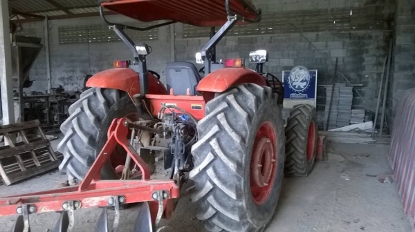 ขายรถไถkubota 9540 ใช่แค่800ชั่วโมง มีดันหน้า ผานเจ็ด ขาย 1050000 ขายรถไถkubota 9540 ใช่แค่800ชั่วโมง มีดันหน้า ผานเจ็ด ขาย 1050000