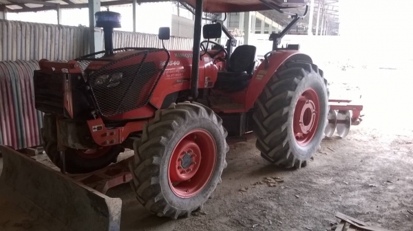 ขายรถไถkubota 9540 ใช่แค่800ชั่วโมง มีดันหน้า ผานเจ็ด ขาย 1050000