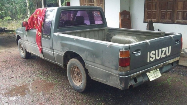 ขายอีซูซุTFRปี90เครื่องดีมากไม่มีใอคันซีสวยไม่ผุสีไม่ค่อยสวยรถไม่เคยชนเดิมบางทั้งคันขี่ดี ขายอีซูซุTFRปี90เครื่องดีมากไม่มีใอคันซีสวยไม่ผุสีไม่ค่อยสวยรถไม่เคยชนเดิมบางทั้งคันขี่ดี